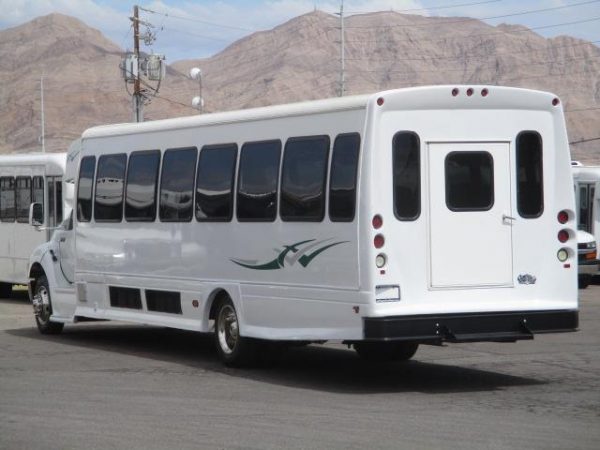 2011 Starcraft XLT Shuttle Bus S29221 - Image 5