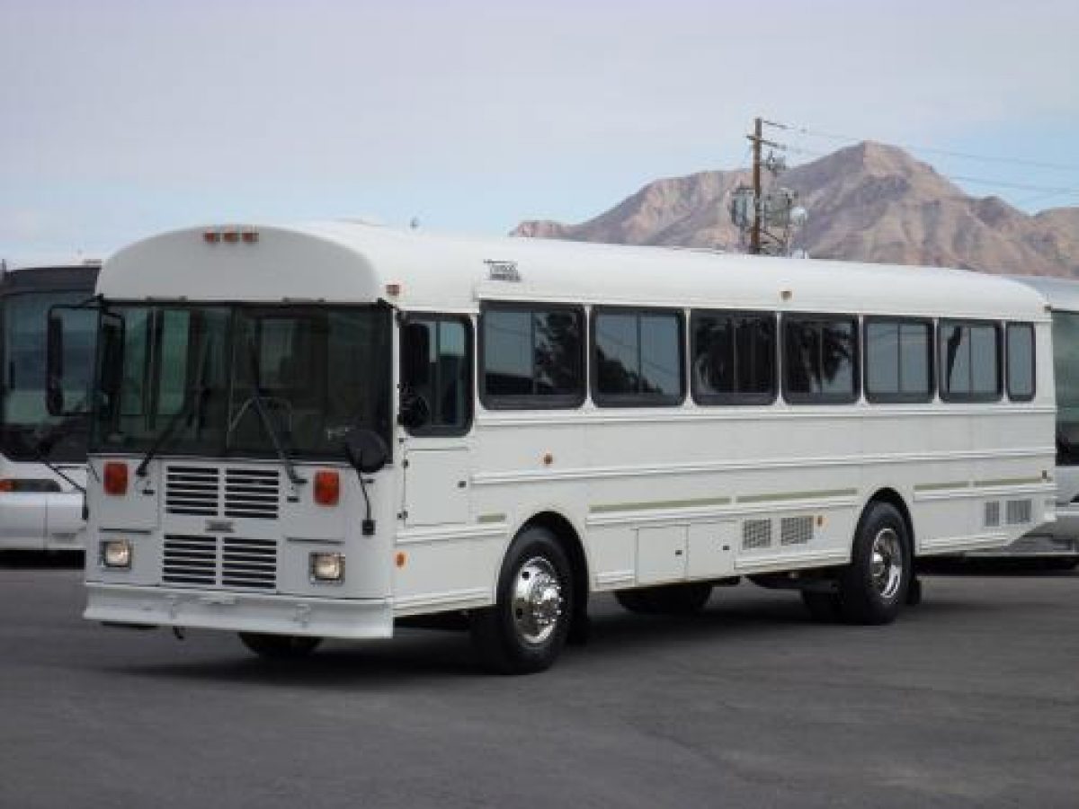 2005 Thomas Front Engine 44 Passenger Bus For Sale B42349 - Las Vegas Bus  Sales