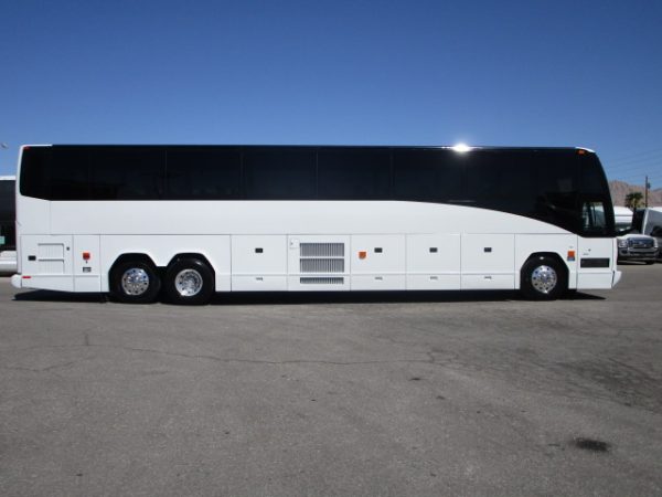 2007 Prevost H3-45 Highway Coach C10634 - Image 4