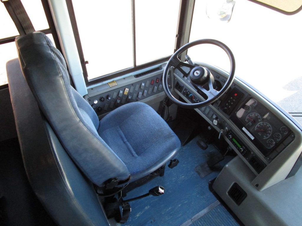 2005 Thomas Saf-T-Liner HDX School Bus B60864 - Las Vegas Bus Sales