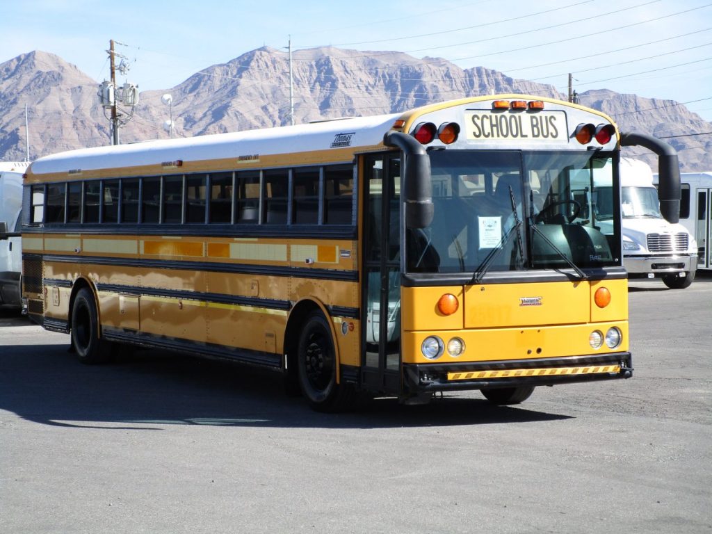 2005 Thomas Saf T Liner School Bus B60801 1 1024x768 