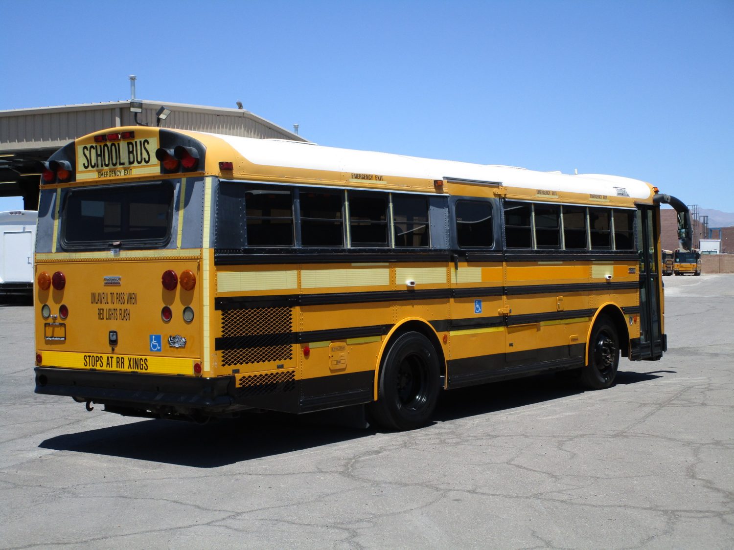 2005 Thomas Saf-T-Liner HDX Lift Equipped School Bus B60721 - Las