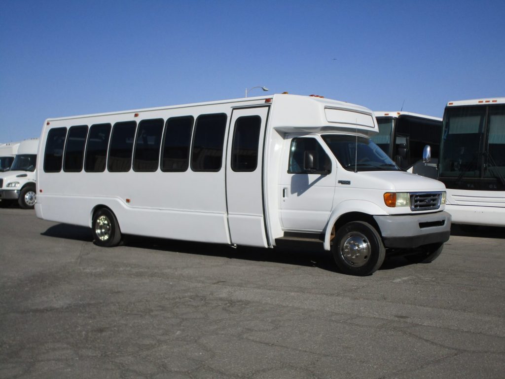 2003 E550 Krystal Koach Shuttle Bus S74651 - Las Vegas Bus Sales