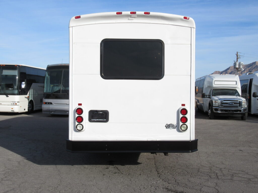 2009 Starcraft XLT Lift Equipped Shuttle Bus S12424 - Las Vegas Bus Sales