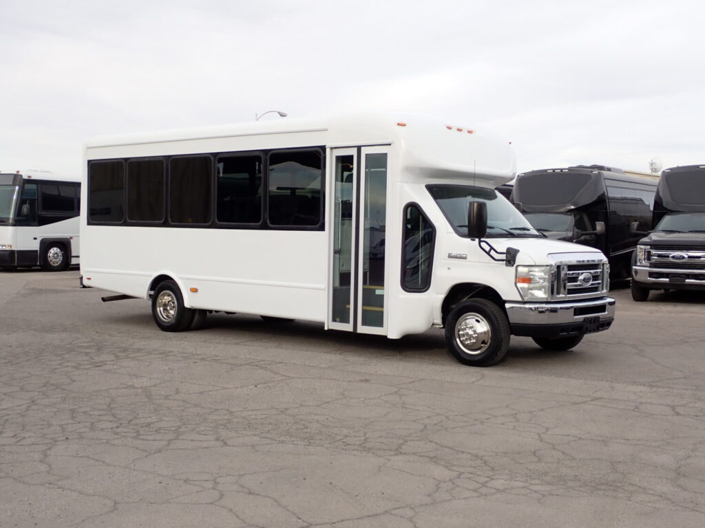 2012 Starcraft Allstar Shuttle Bus S70589 - Las Vegas Bus Sales