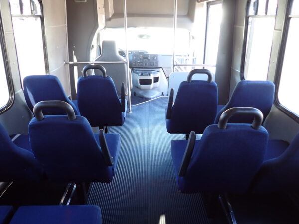 2015 Diamond Coach Shuttle Bus S02832 - Image 10