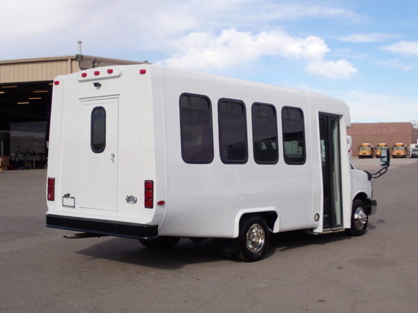 2014 Diamond Coach Shuttle Bus S25101 - Image 7