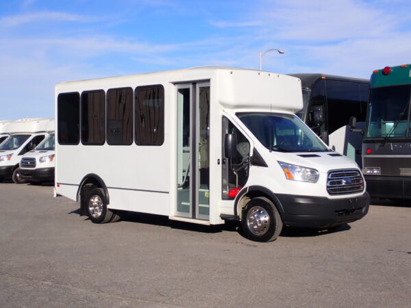 2018 World Trans Transit Shuttle Bus S53624