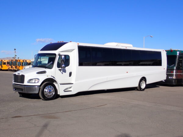 2014 Grech Motors GM40 Executive Shuttle Bus SV8984 - Image 3