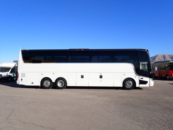 2015 Van Hool TX40 Luxury Highway Coach C41215 - Image 4