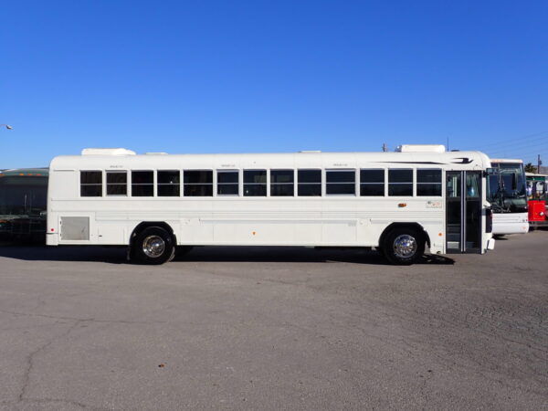 2015 Blue Bird All American Passenger Bus B11042 - Image 4