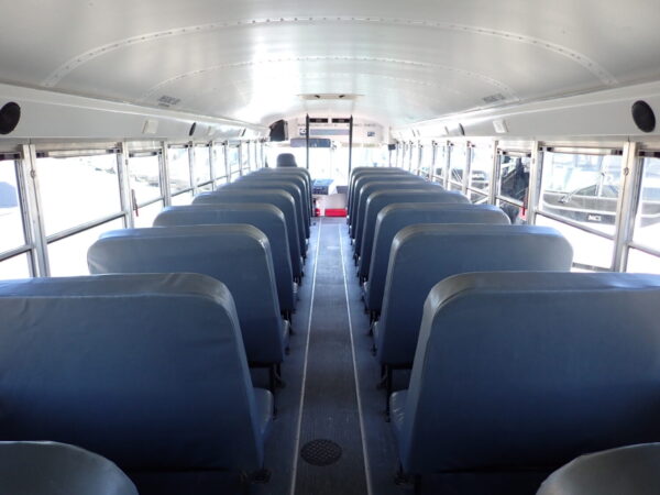 2015 Blue Bird All American Passenger Bus B11042 - Image 11