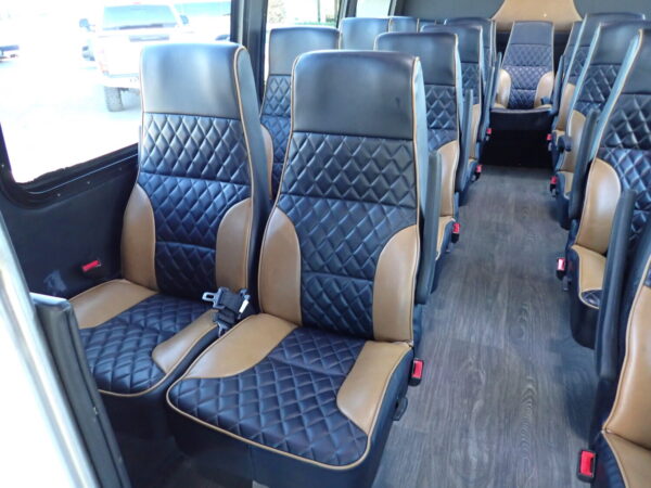 2013 KSIR 290RL Shuttle Bus S02738 - Image 8