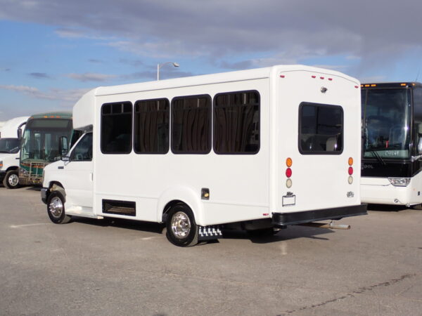 2015 Goshen Lift Equipped Shuttle Bus S36662 - Image 5